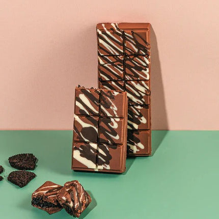 PALM BITES Dubai Cookies & Cream Chocolate Bar