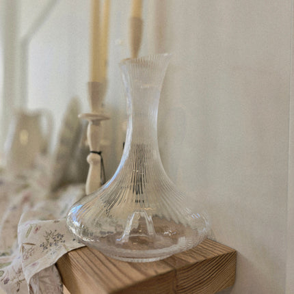 Tight Optic Wine Carafe