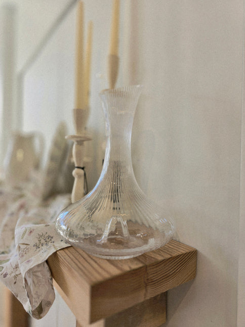 Tight Optic Wine Carafe