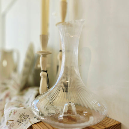 Tight Optic Wine Carafe