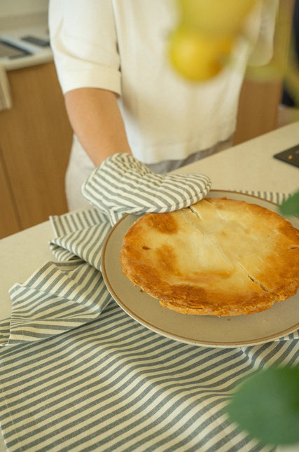 Hampton Stripe Oven Mitt