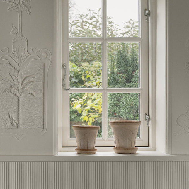 BERGS POTTER Fleur Clay Pots w/Tray