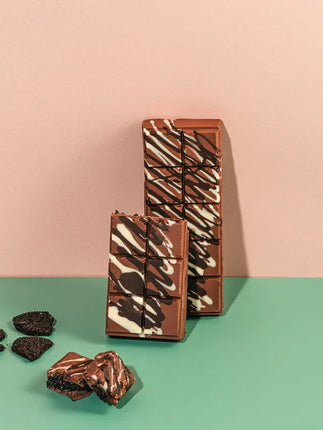 PALM BITES Dubai Cookies & Cream Chocolate Bar