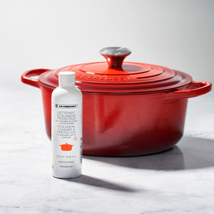 LE CREUSET Cleaner and Protector for Enameled Cast Iron