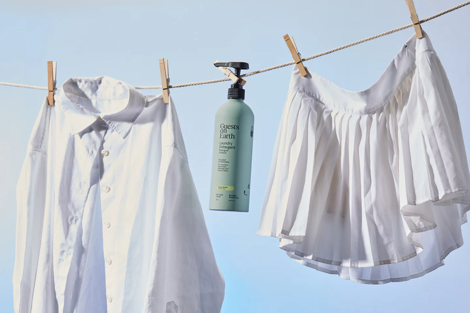 GUESTS ON EARTH Laundry Detergent, Green Hinoki