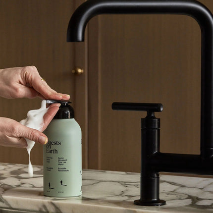 GUESTS ON EARTH Foaming Hand Soap, Citrus Oasis