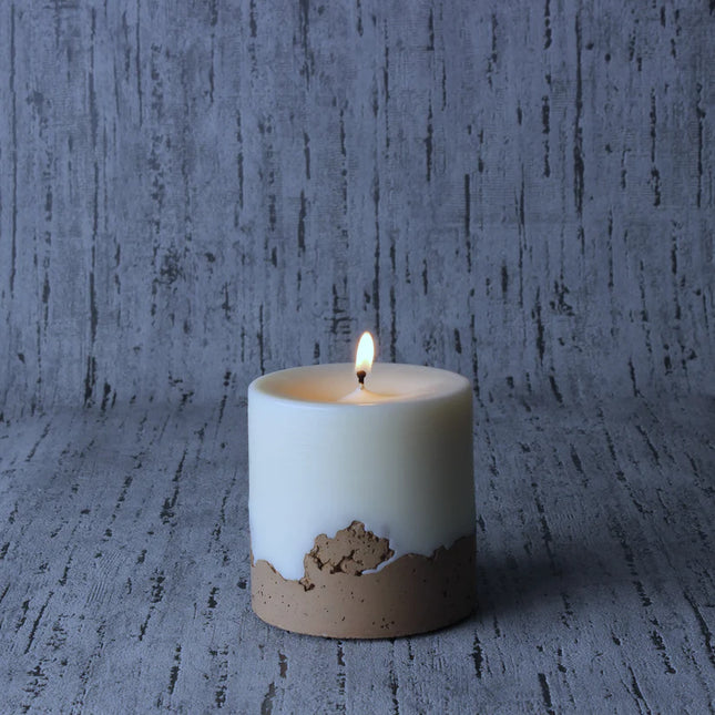 MAPLE & EMBER Short Candle
