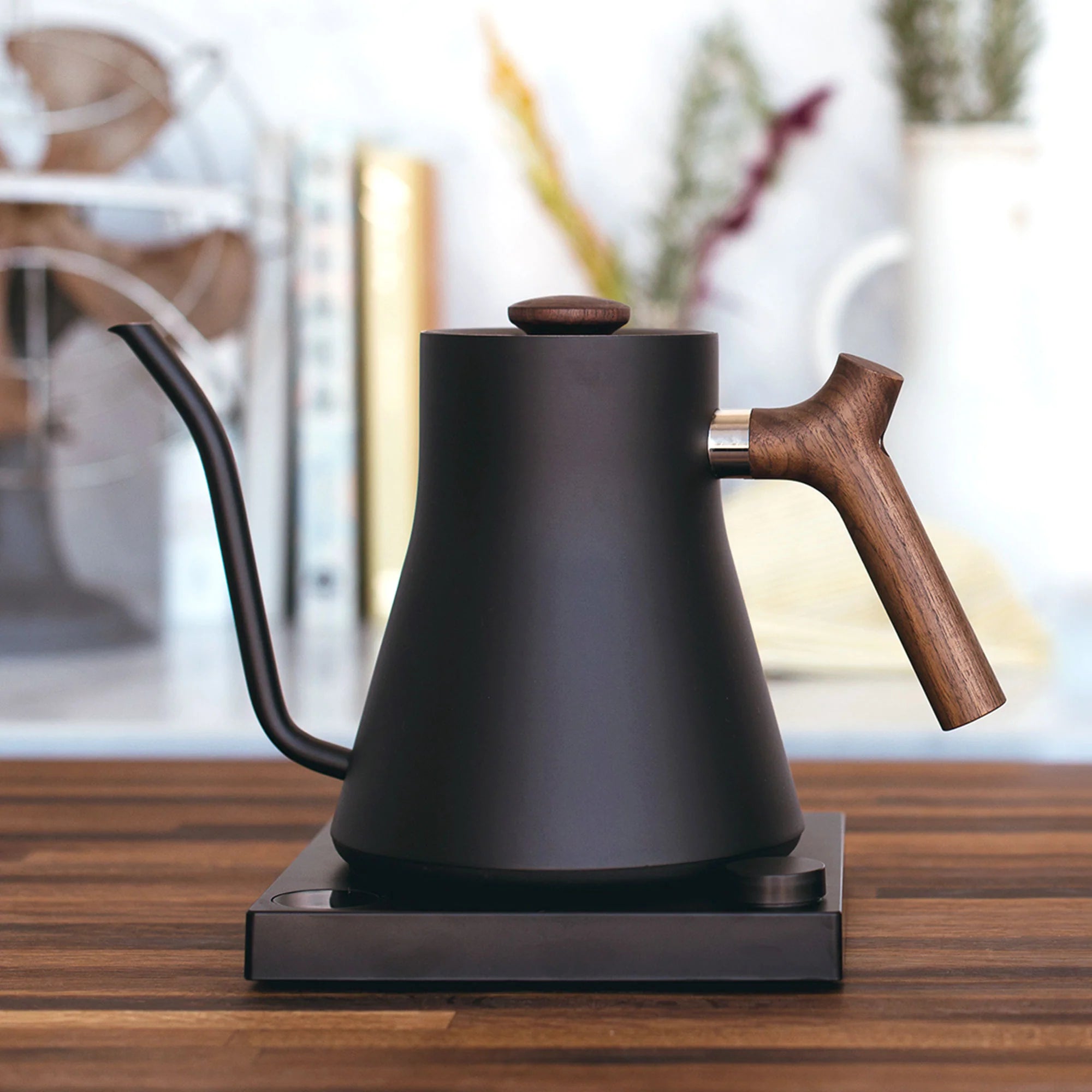 FELLOW Electric Stagg EKG Pro Pour-Over Kettle, Black & Walnut FELLOW Electric Stagg EKG Pro Pour-Over Kettle, Black & Walnut