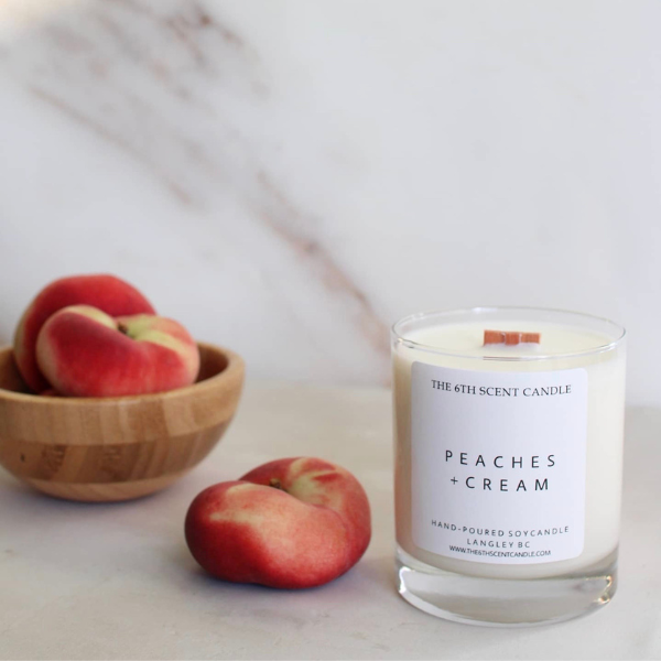 THE 6TH SCENT CANDLE Peaches & Cream Soy Candle