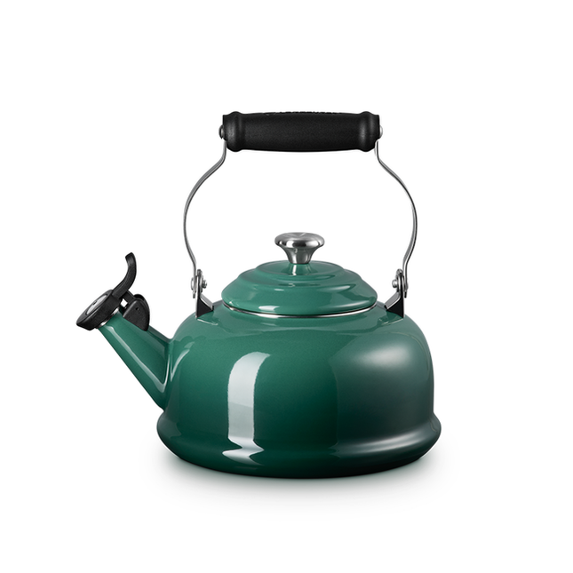 LE CREUSET Classic Whistling Kettle 1.6L