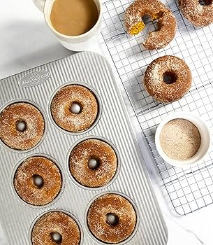 USA PAN Doughnut Pan, 6 cavity